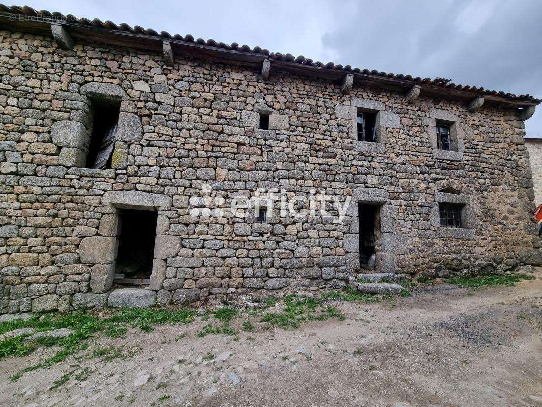 Maison à LE MALZIEU-FORAIN