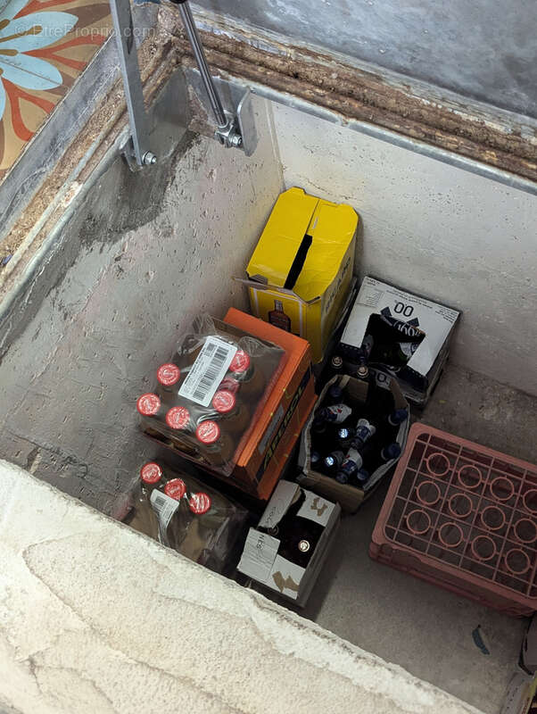 Commerce à CASTELLAR