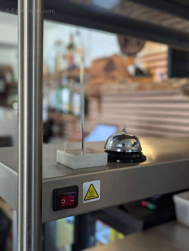 Commerce à CASTELLAR