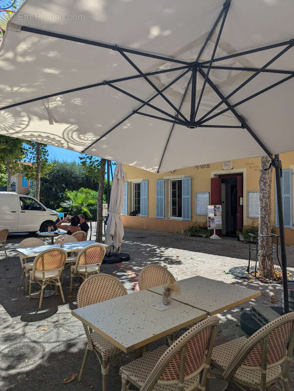 Commerce à CASTELLAR