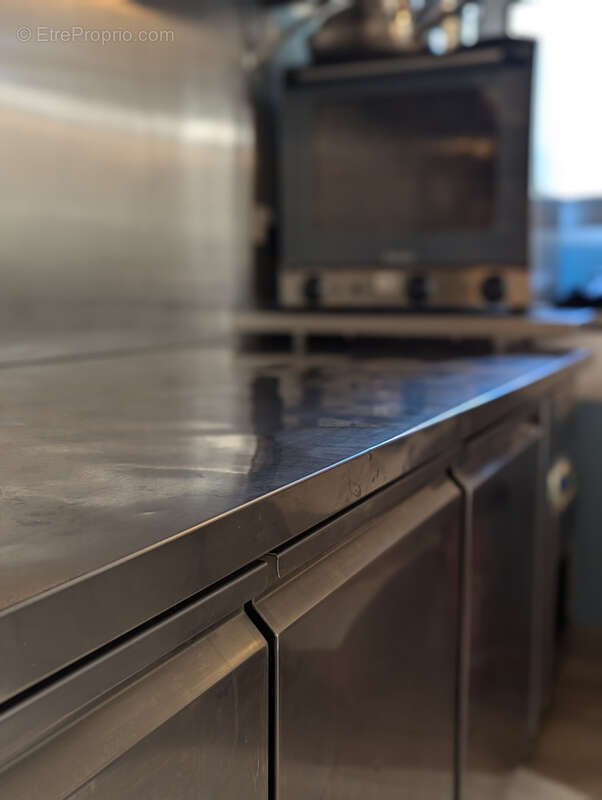 Commerce à CASTELLAR