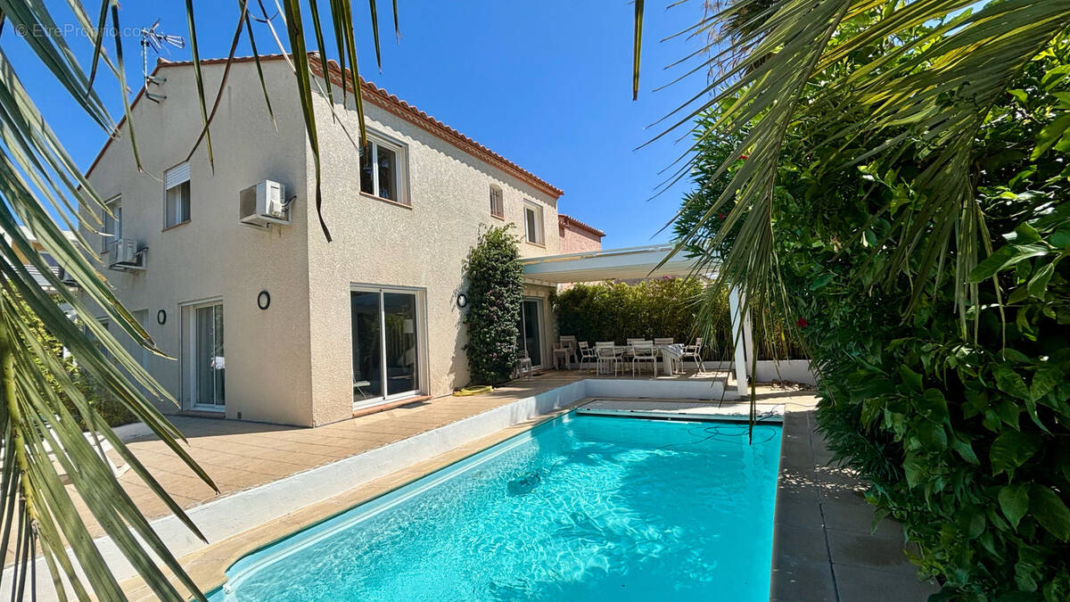 Maison à SAINT-CYPRIEN