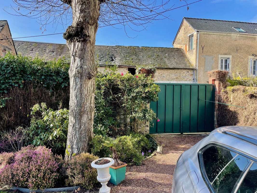 Maison à SABLE-SUR-SARTHE