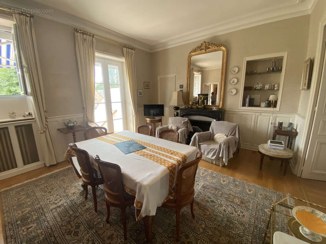 Maison à SABLE-SUR-SARTHE