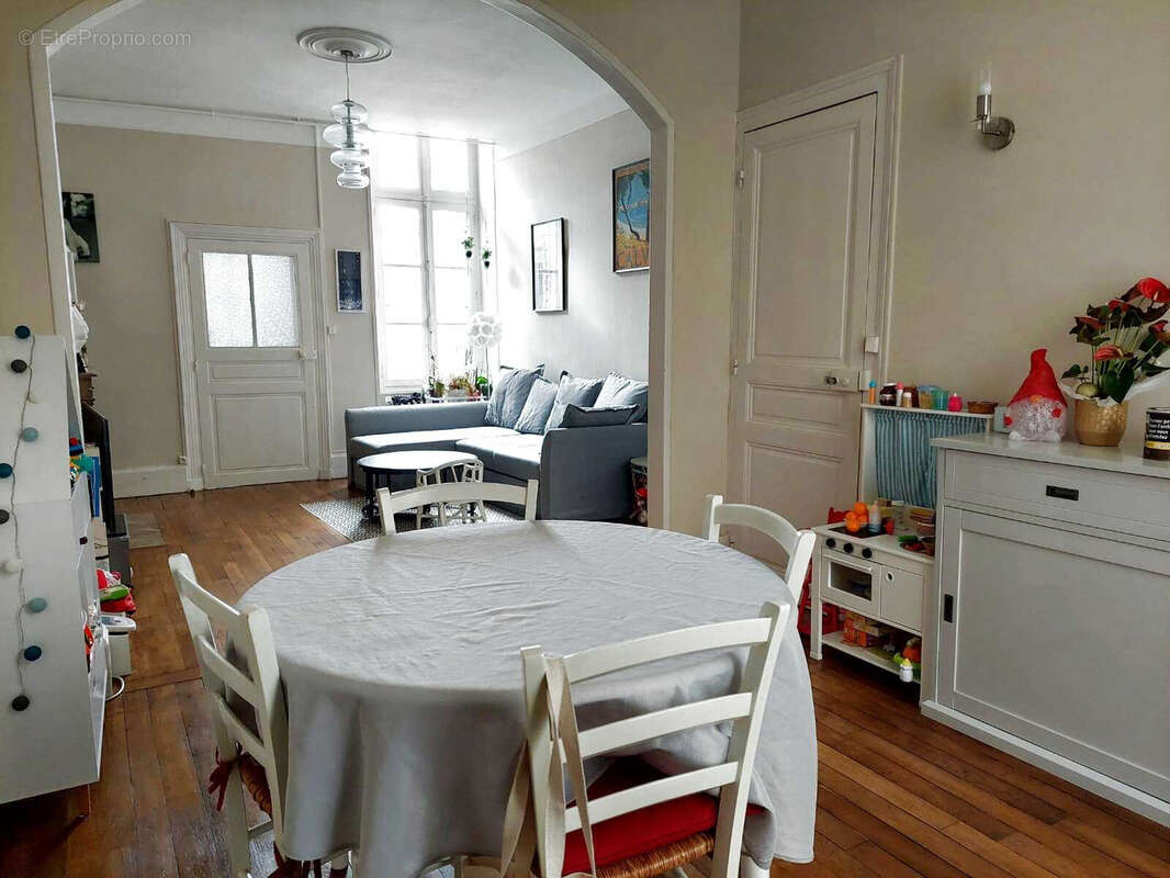 Maison à CHATEAUDUN