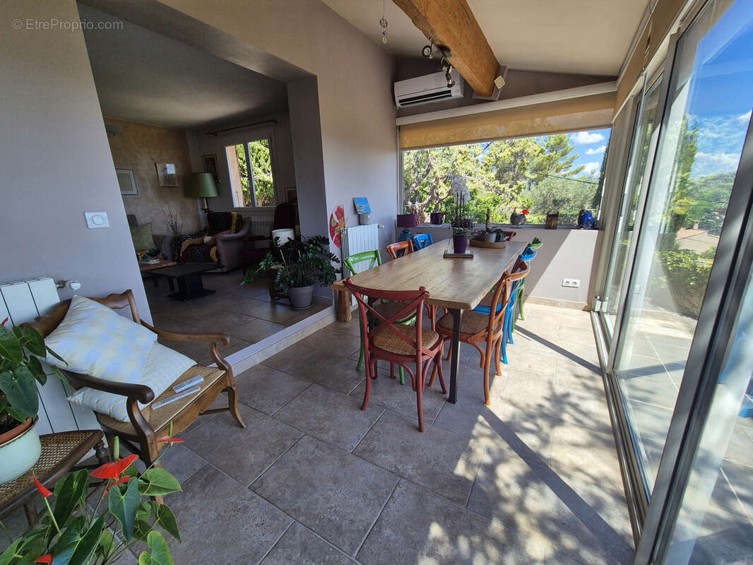 Maison à SOLLIES-VILLE