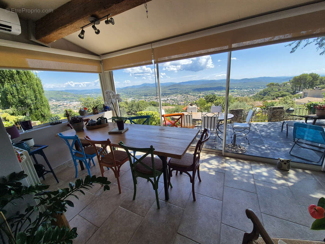 Maison à SOLLIES-VILLE