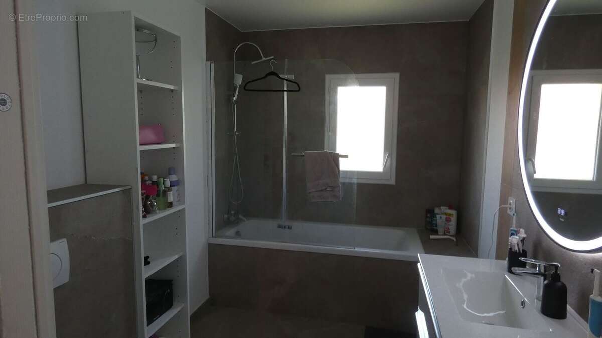 Maison à DRUMETTAZ-CLARAFOND