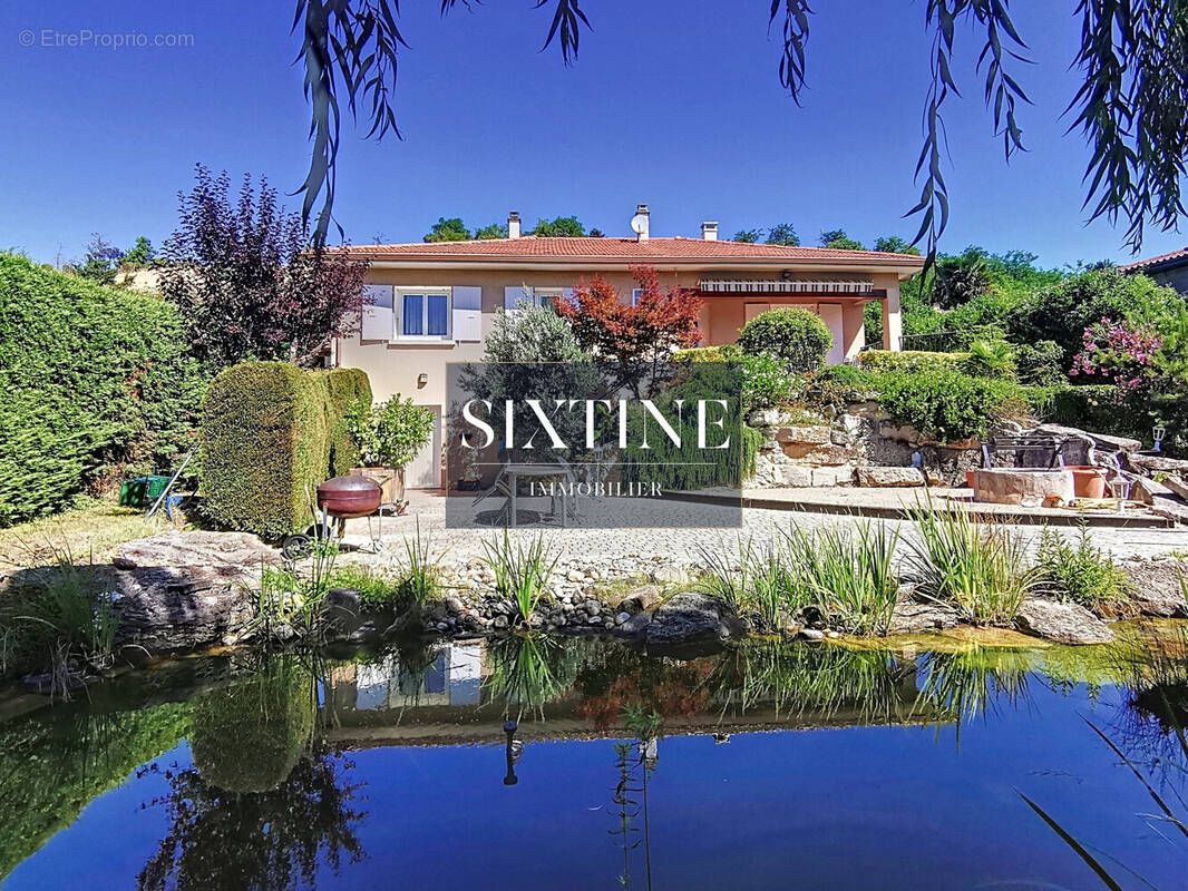 Maison à BEAUREPAIRE