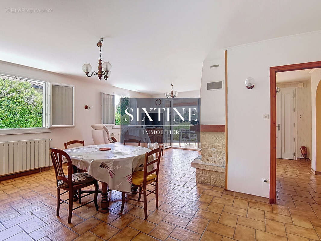 Maison à BEAUREPAIRE