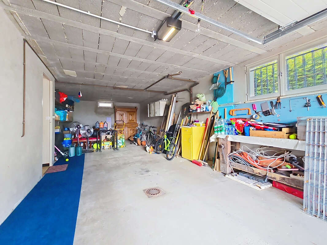 Maison à SAINT-ETIENNE-DES-OULLIERES