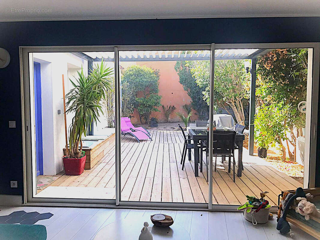 Maison à SIX-FOURS-LES-PLAGES