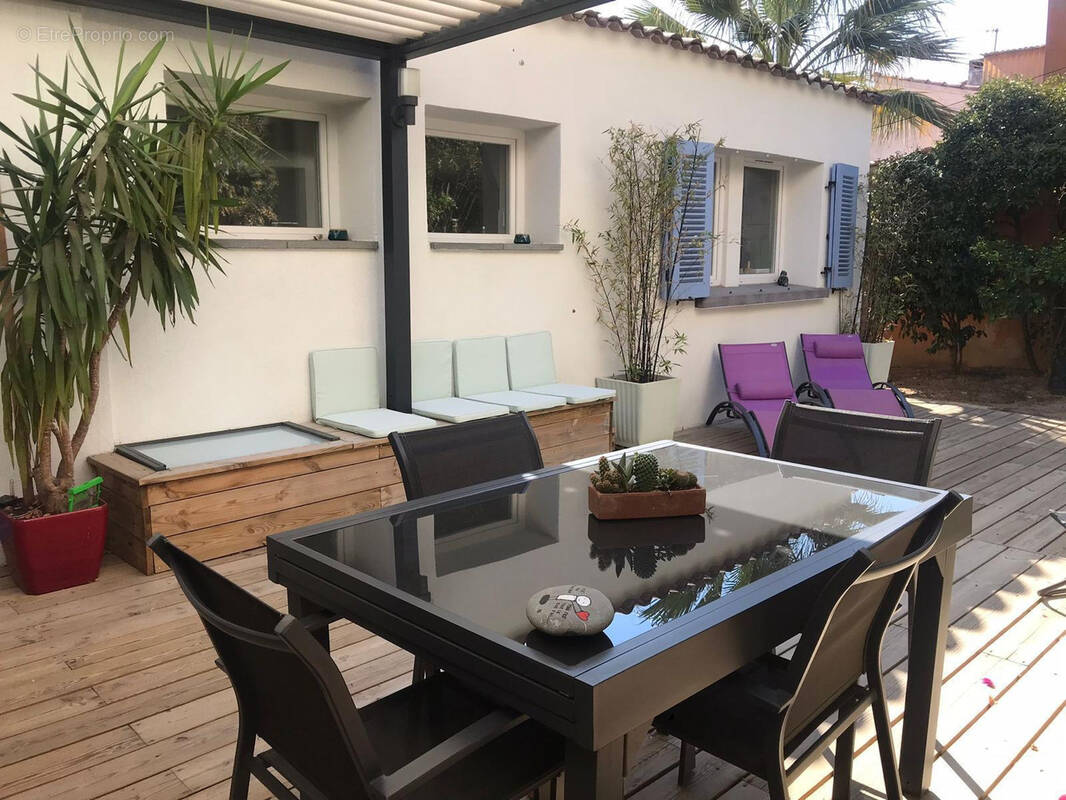 Maison à SIX-FOURS-LES-PLAGES