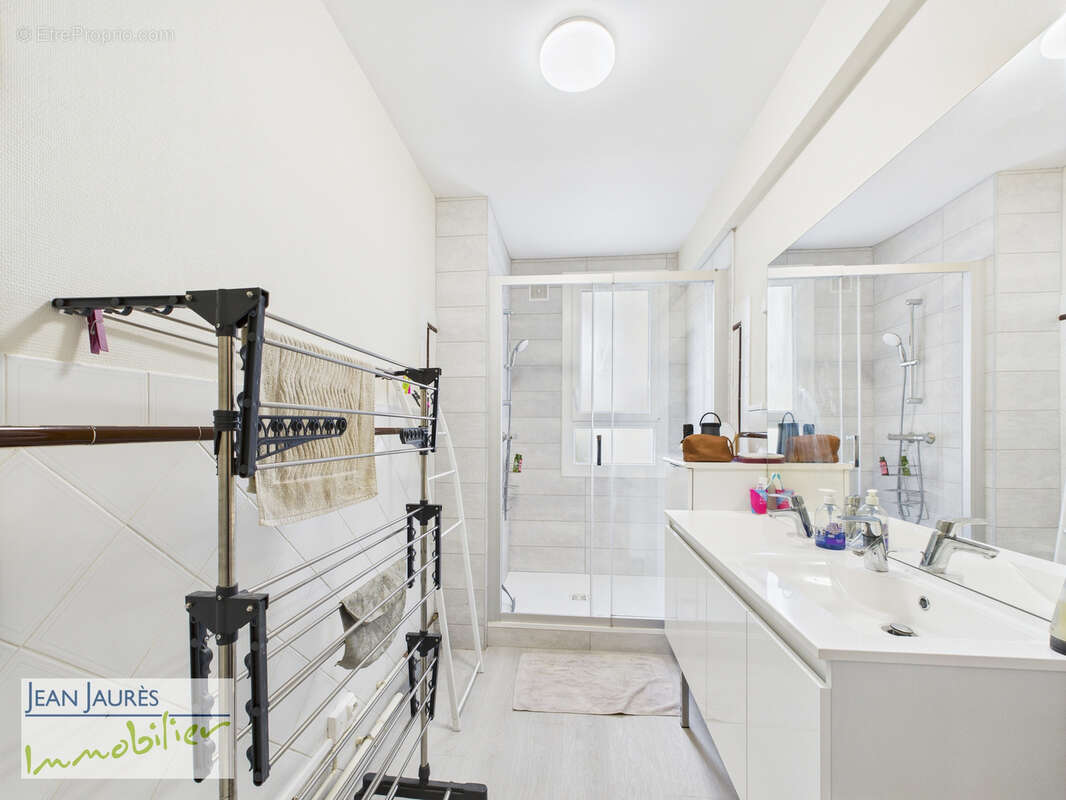 Appartement à SAINT-ANDRE-LES-VERGERS