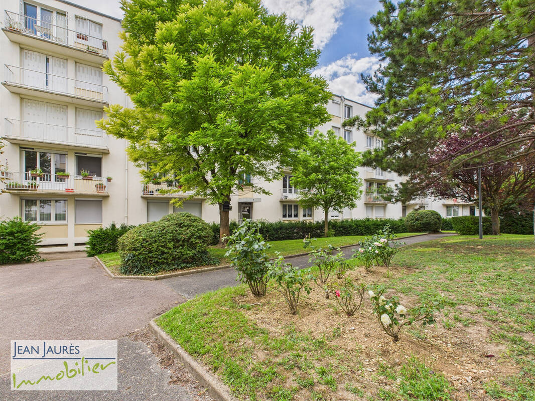 Appartement à SAINT-ANDRE-LES-VERGERS