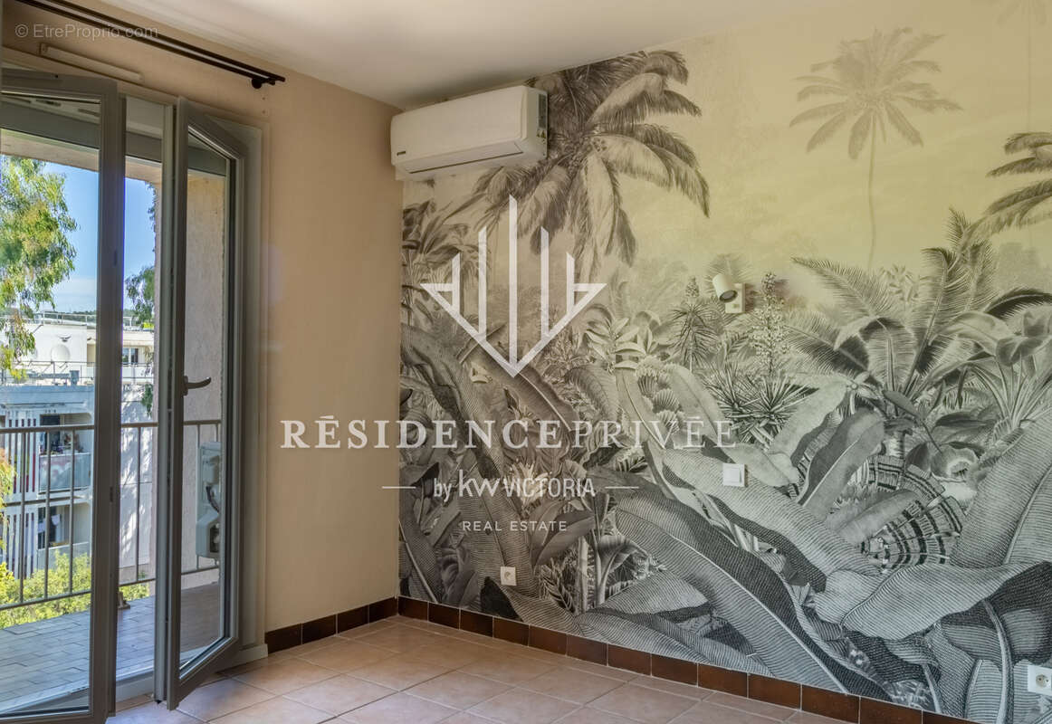 Appartement à LA LONDE-LES-MAURES