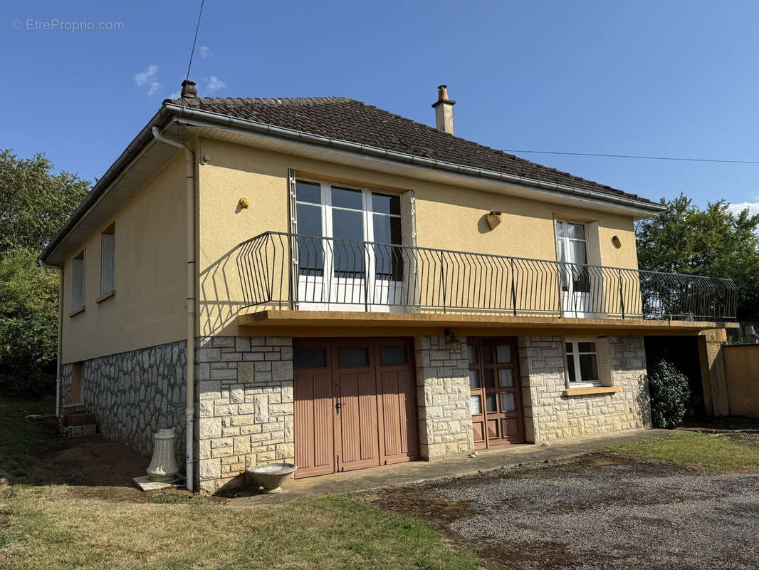 Maison à TROCHE