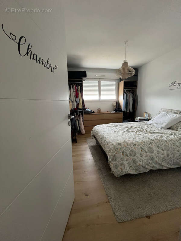 Maison à MONTREUIL-JUIGNE