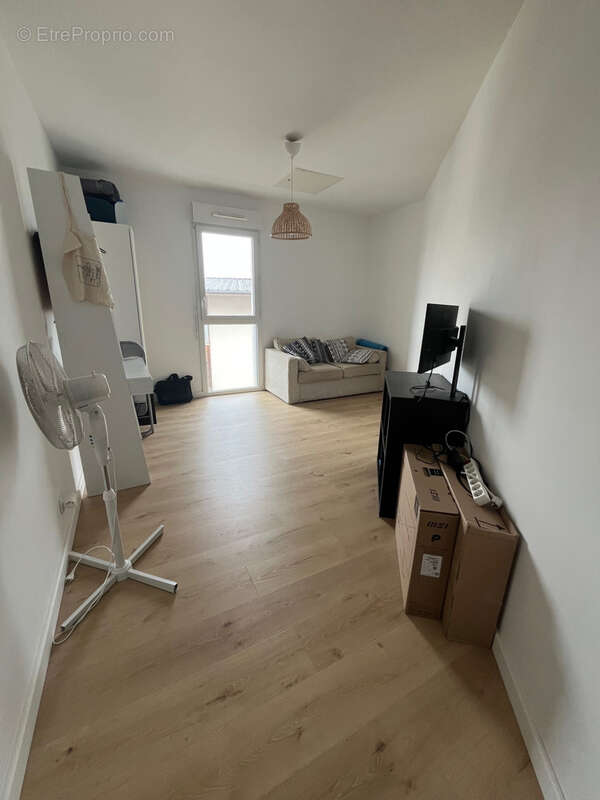 Maison à MONTREUIL-JUIGNE