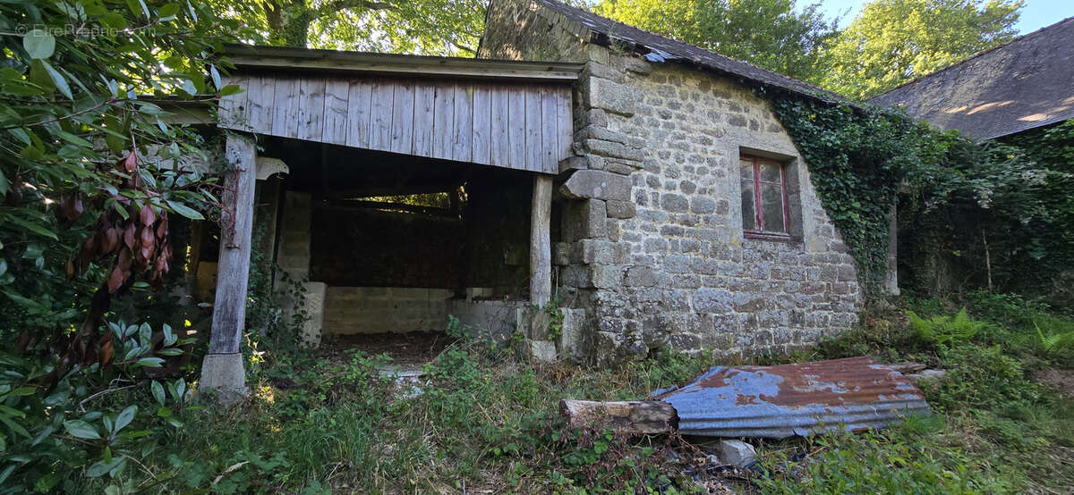 Maison à MELLIONNEC