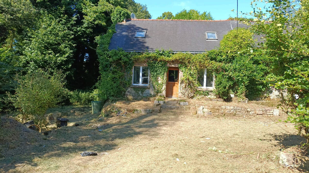 Maison à MELLIONNEC