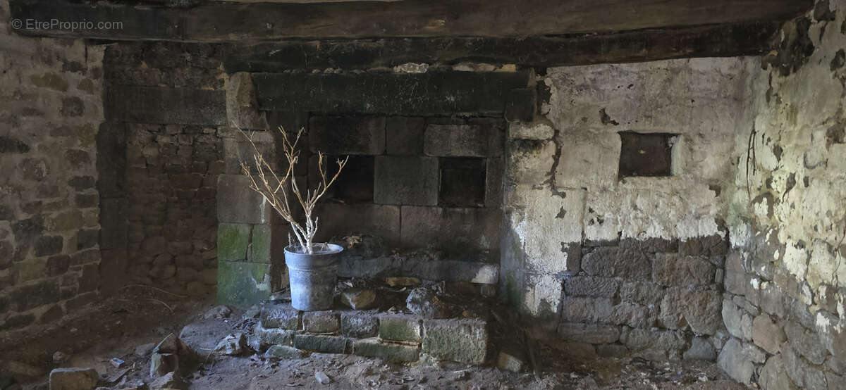 Maison à MELLIONNEC