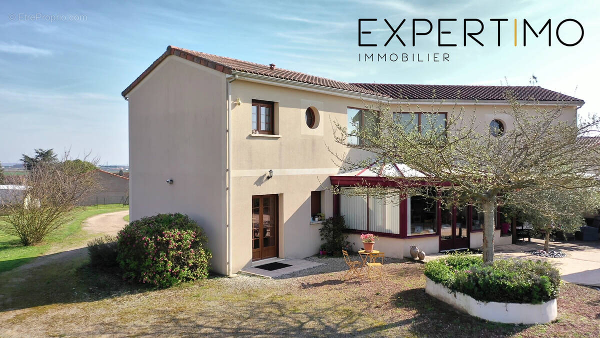 Maison à CHASSENEUIL-DU-POITOU