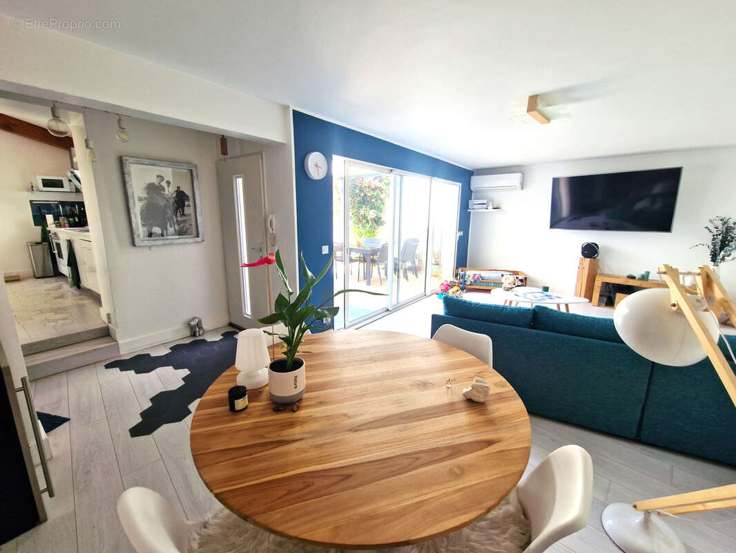 Maison à SIX-FOURS-LES-PLAGES