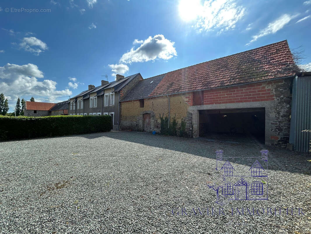 Maison à SAINT-GERMAIN-SUR-AY