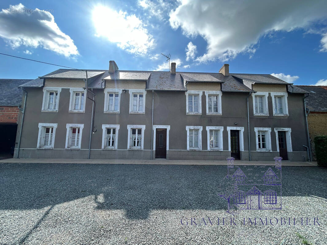 Maison à SAINT-GERMAIN-SUR-AY