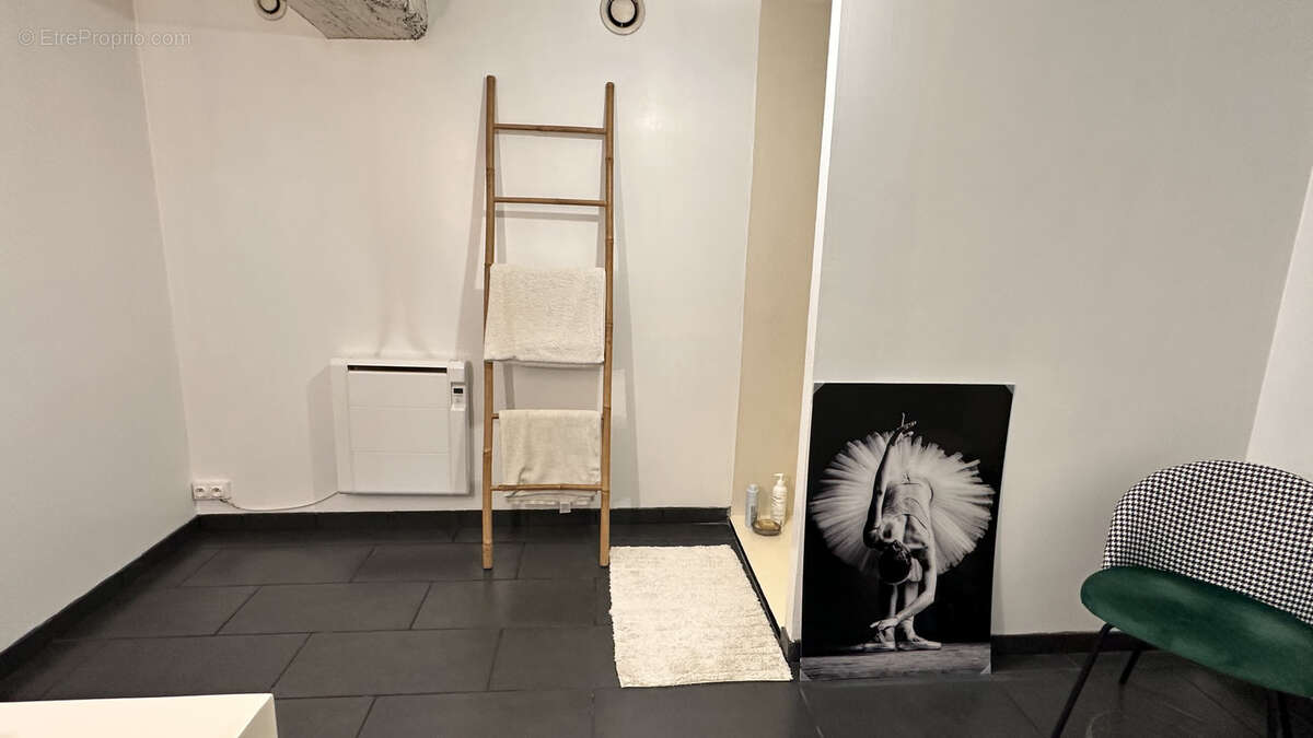 Maison à SAINT-JEAN-D'ANGELY