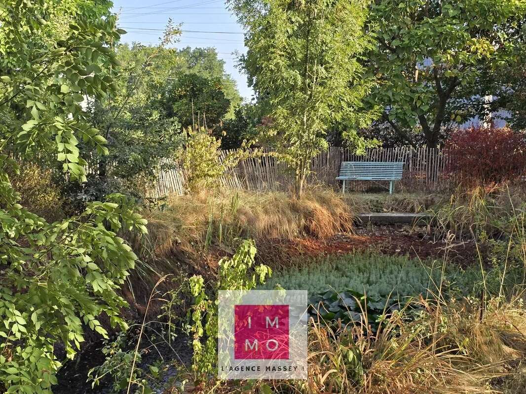 Maison à TRIE-SUR-BAISE