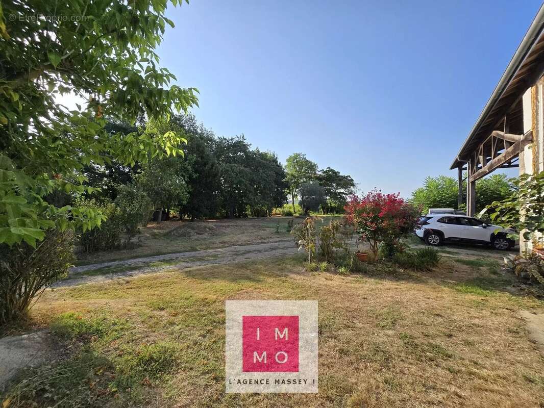 Maison à TRIE-SUR-BAISE