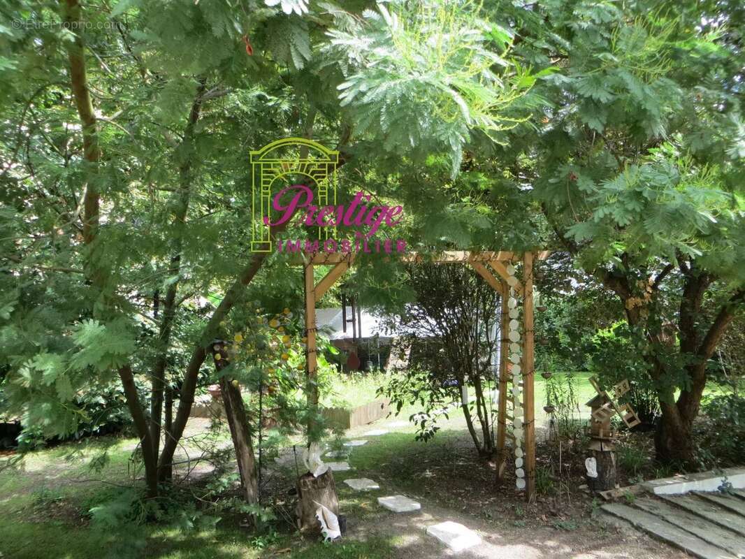 Maison à MAISONS-LAFFITTE