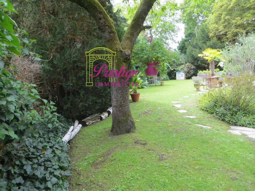 Maison à MAISONS-LAFFITTE