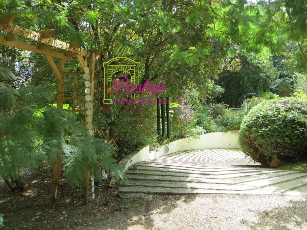 Maison à MAISONS-LAFFITTE