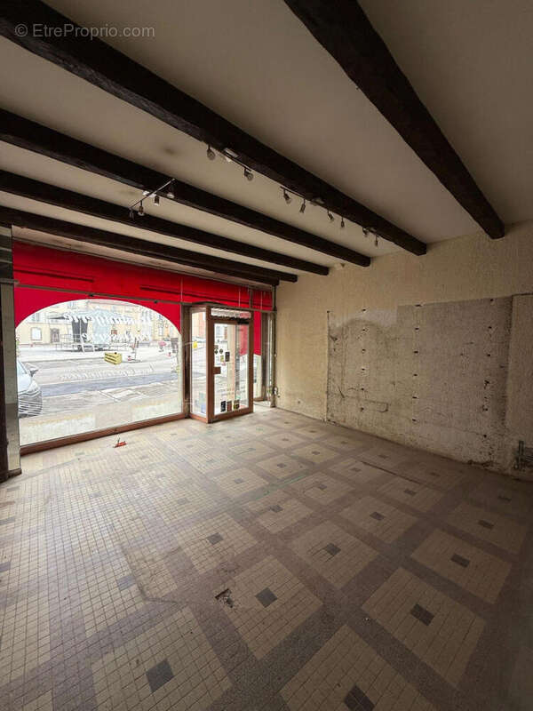 1 - Commerce à REMIREMONT