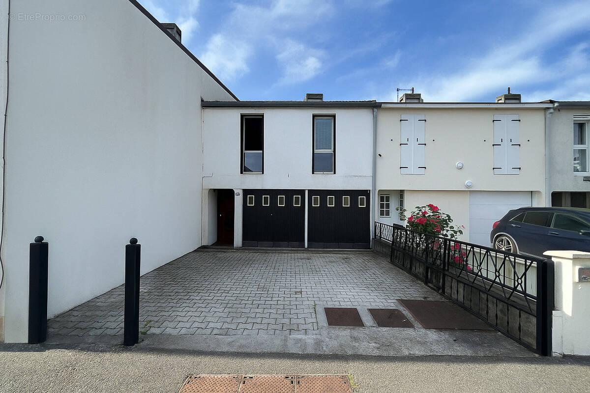 Maison à CLERMONT-FERRAND