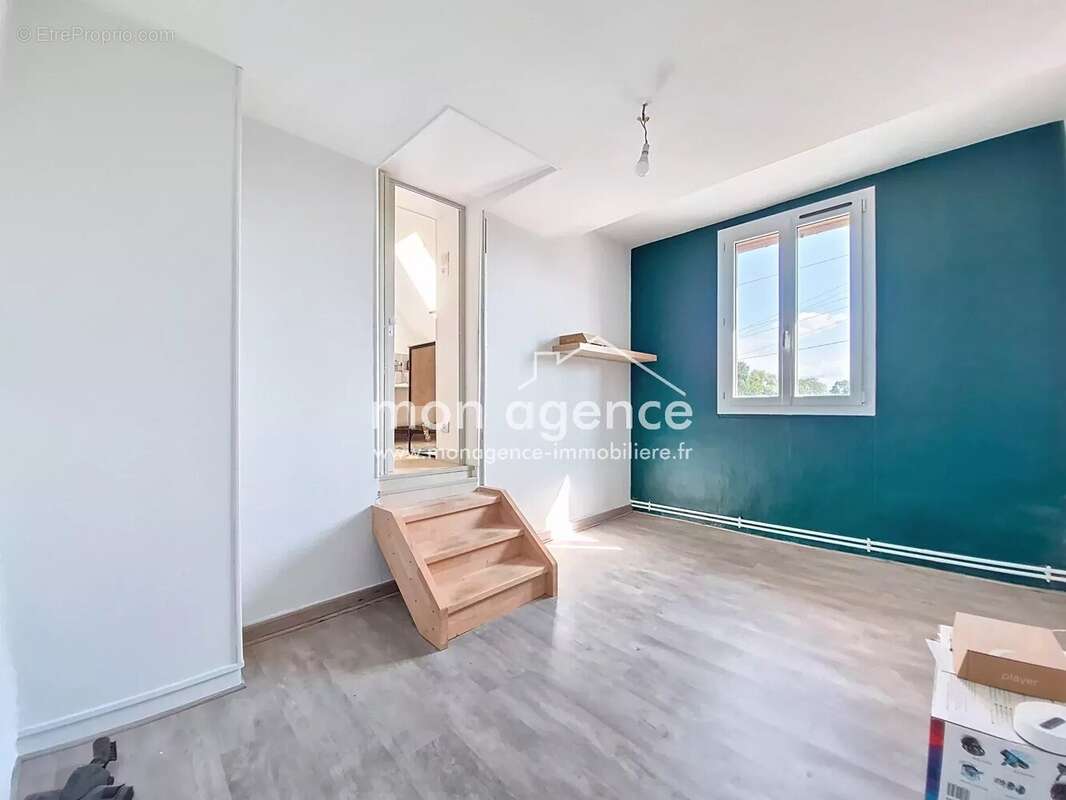 Maison à TOURVILLE-LA-RIVIERE