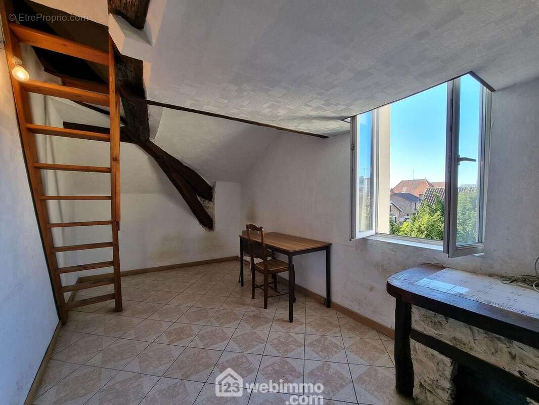 Elle donne coté jardin - Appartement à THIAIS