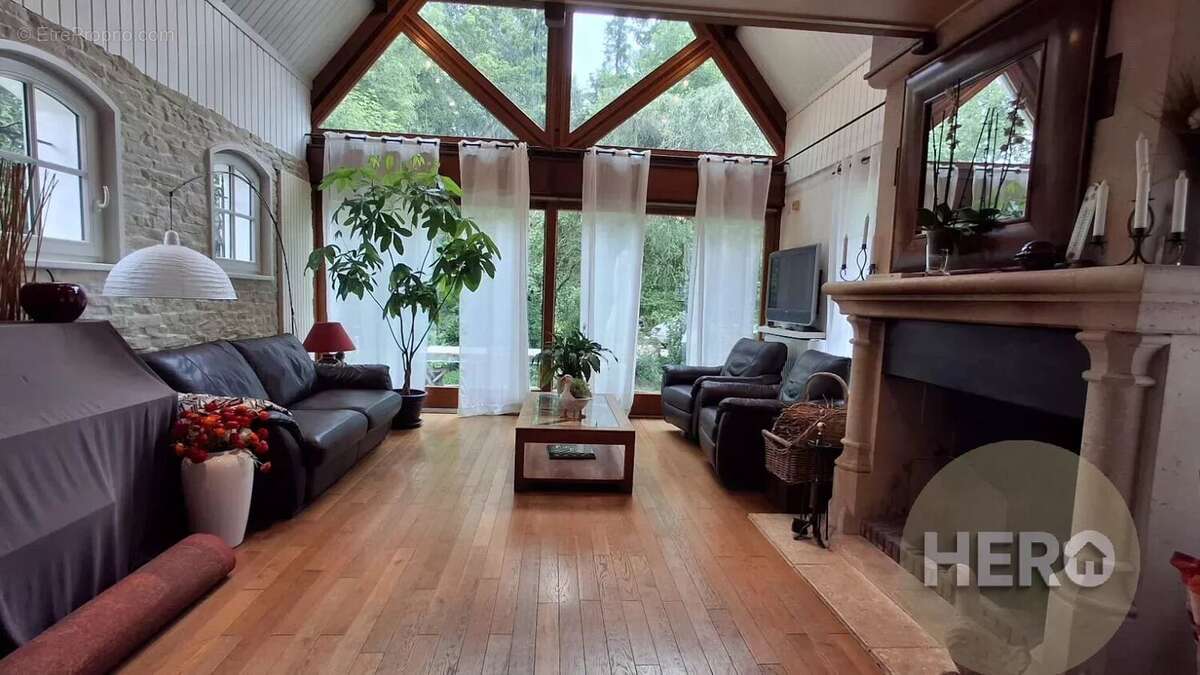 Maison à MAREIL-SUR-MAULDRE