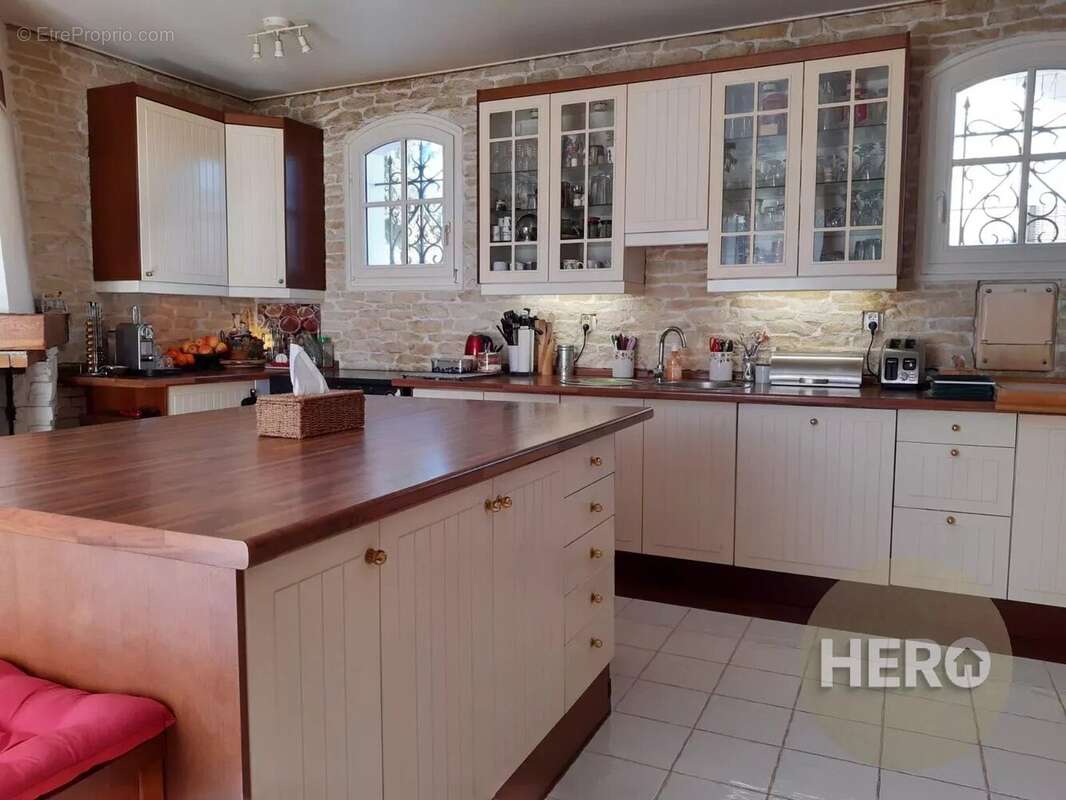 Maison à MAREIL-SUR-MAULDRE