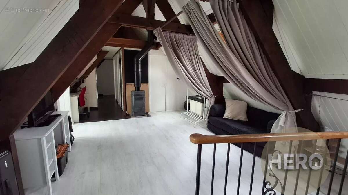 Maison à MAREIL-SUR-MAULDRE