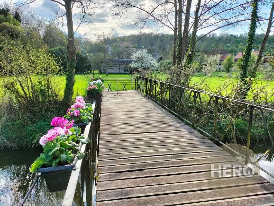 Maison à MAREIL-SUR-MAULDRE