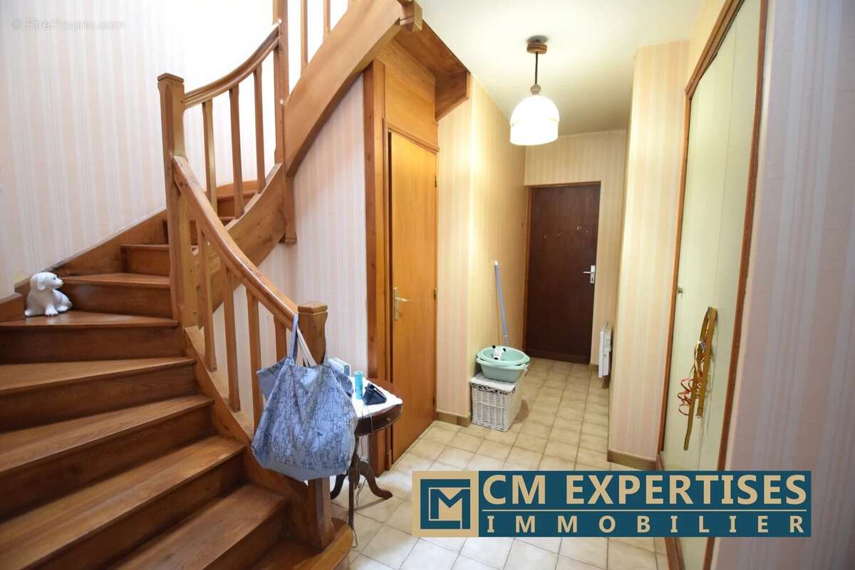 Maison à SAINT-ASTIER