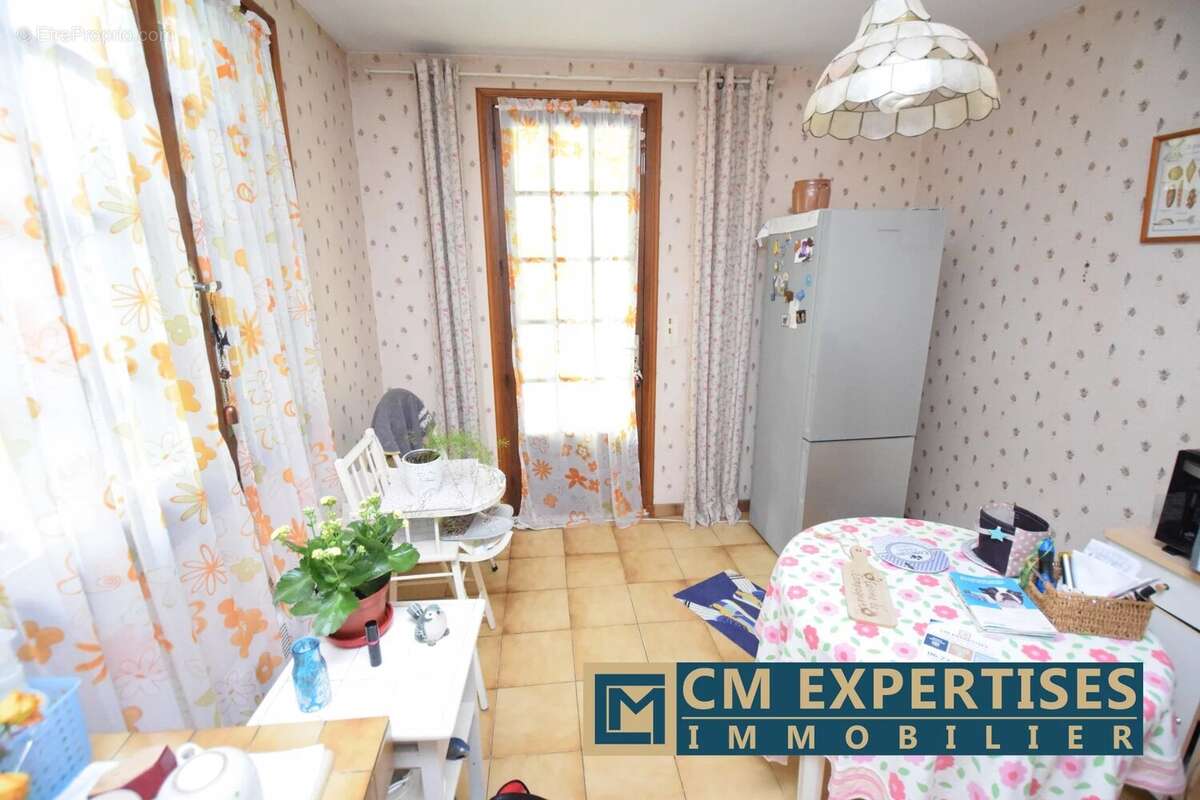 Maison à SAINT-ASTIER