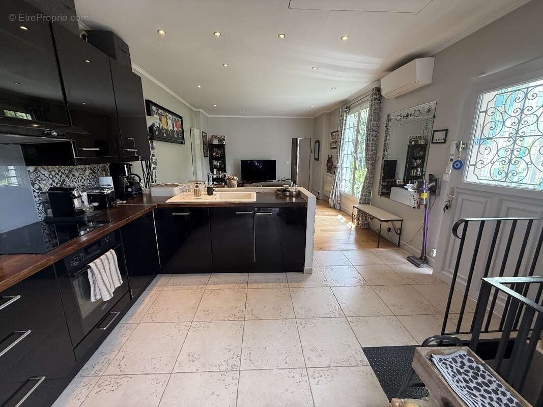 Maison à CHAMPIGNY-SUR-MARNE