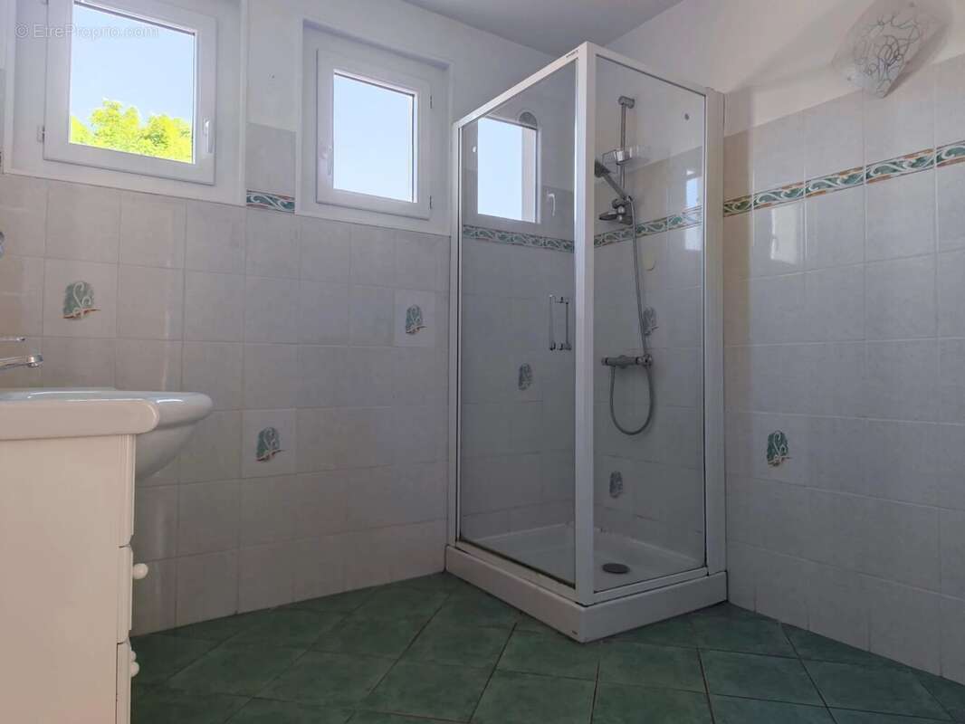 Maison à CERCY-LA-TOUR