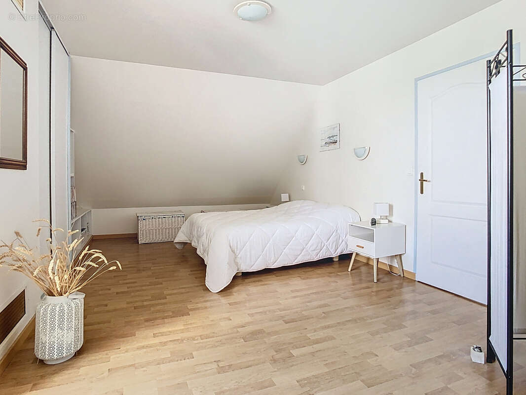 Maison à MOON-SUR-ELLE