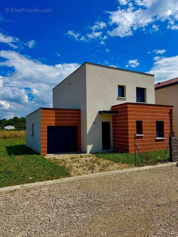 Maison à BOURG-EN-BRESSE